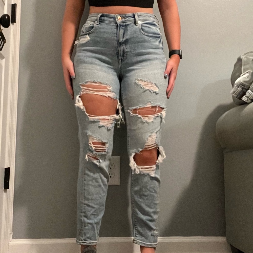 American Eagle mom jeans